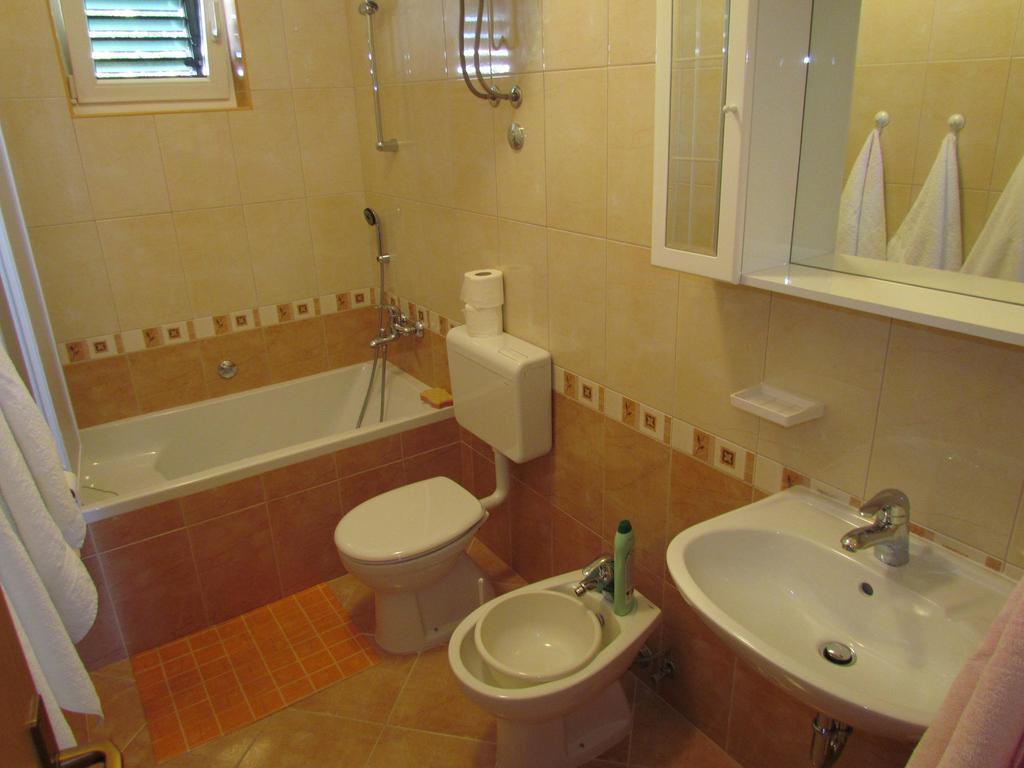 Casa Rosada Hotell Podgora Rum bild