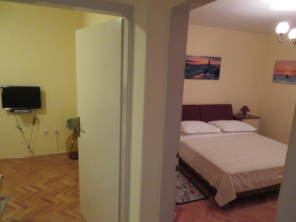 Casa Rosada Hotell Podgora Exteriör bild