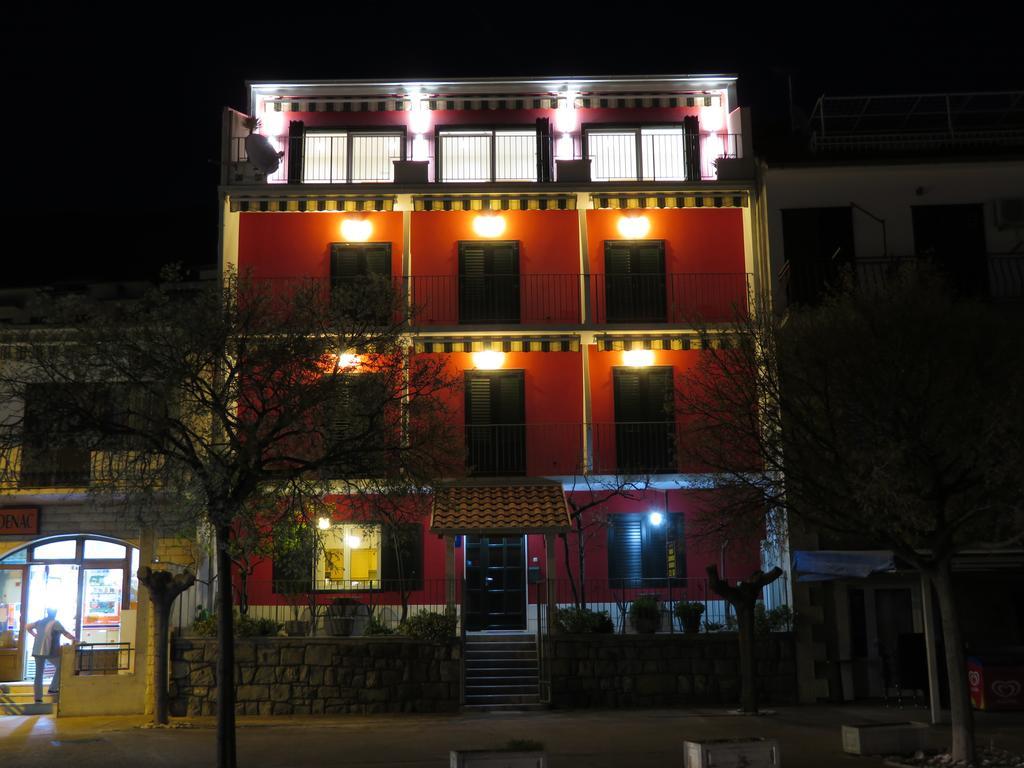 Casa Rosada Hotell Podgora Exteriör bild